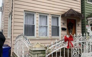 76-38 Park Ln S, Woodhaven, NY 11421