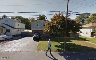 76 Jefferson Ave, Deer Park, NY 11729