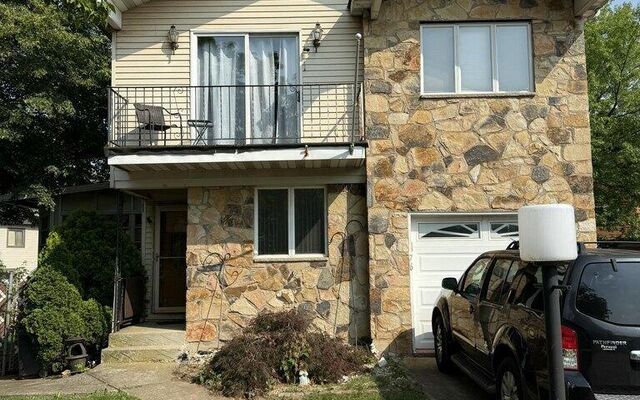 76 Lucille Ave, Staten Island, NY 10309 (House View)