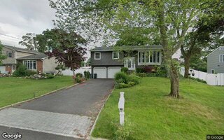 76 Woodbury Rd, Hauppauge, NY 11788