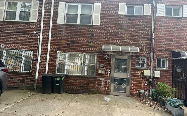 760 E 78th St, Brooklyn, NY 11236 (Porch)