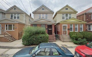 7606 60th Ln, Glendale, NY 11385