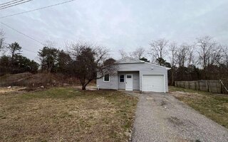 761 Bourdois Ave, Bellport, NY 11713