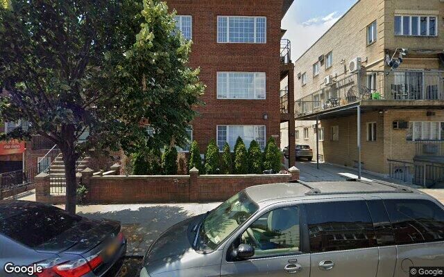768 E 2nd St #1B, Brooklyn, NY 11218