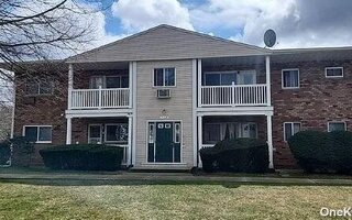 77 Adams Rd #1D, Central Islip, NY 11722