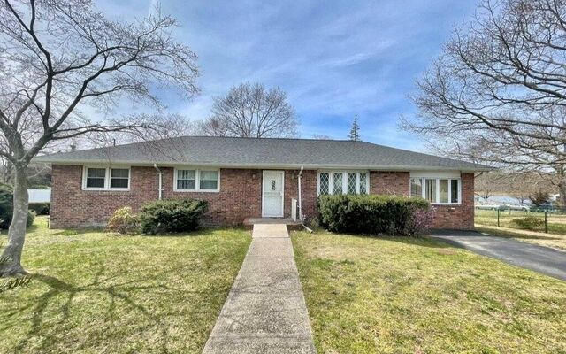 774 Old N Ocean Ave, Patchogue, NY 11772 (Yard)