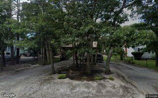 79 Peters Ln, Westhampton Beach, NY 11978