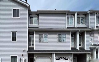 79 Simmons Ln, Staten Island, NY 10314