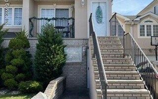 793 Rossville Ave, Staten Island, NY 10309