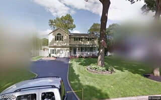 8 Basswood Ln, Smithtown, NY 11787