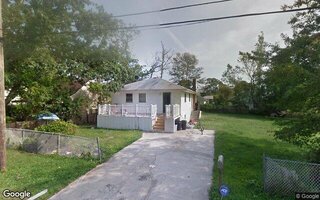 8 Lafayette Dr, Shirley, NY 11967
