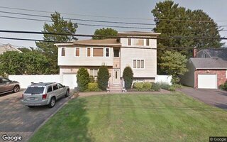 8 Skyview Pl, Melville, NY 11747