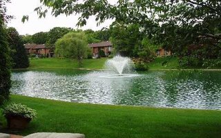 80 Northgate Cir, Melville, NY 11747