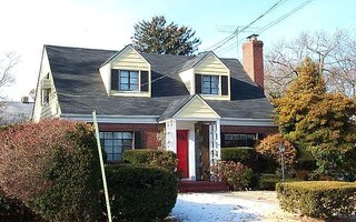 80 Park Ave, Freeport, NY 11520