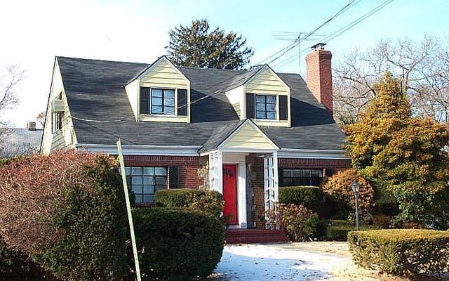 80 Park Ave, Freeport, NY 11520