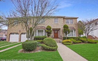 80 Venus Pl, Staten Island, NY 10312