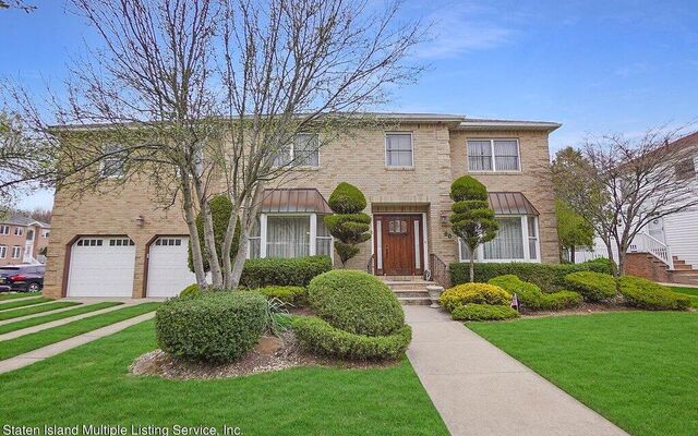 80 Venus Pl, Staten Island, NY 10312 (Yard)