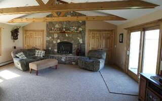 805 Canal Rd, Mount Sinai, NY 11766