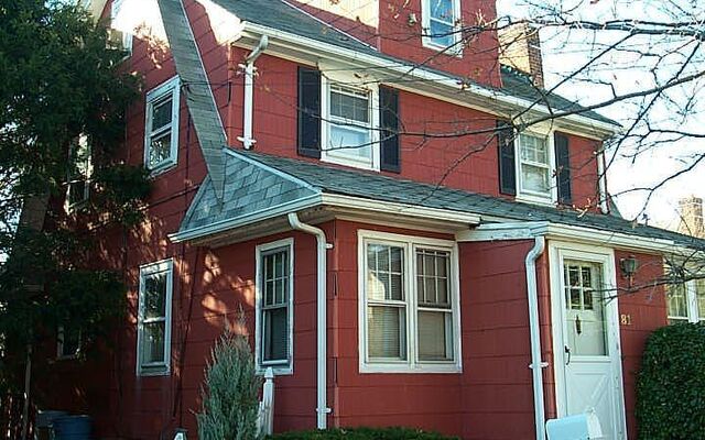 81 Brower Ave, Woodmere, NY 11598