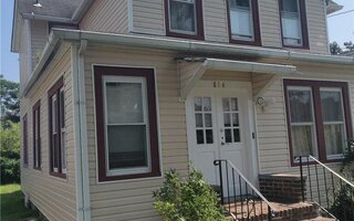 814 Clocks Blvd, Massapequa, NY 11758