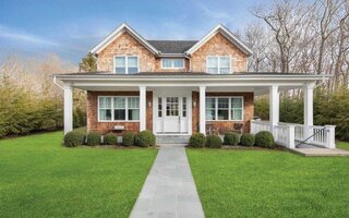 816 N Sea Rd, Southampton, NY 11968