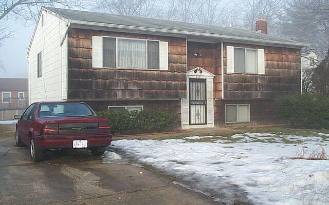819 Clocks Blvd, Massapequa, NY 11758