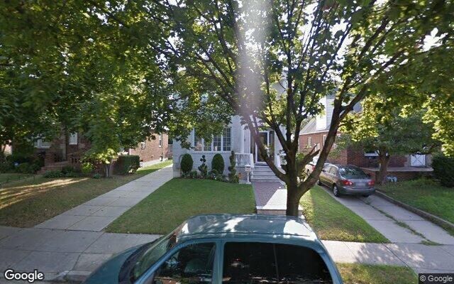 82-37 256th St, Glen Oaks, NY 11004
