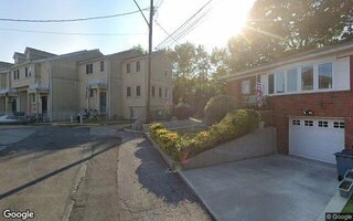 82 Garretson Ln, Staten Island, NY 10304