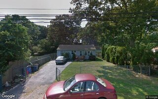 82 Hounslow Rd, Shirley, NY 11967
