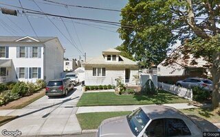 82 Rose St, Farmingdale, NY 11735