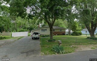 82 Vanderbilt Ave, Central Islip, NY 11722