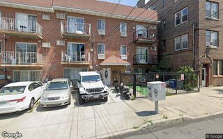 823 E 218th St, Bronx, NY 10467