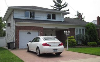 824 Hayes St, Baldwin, NY 11510