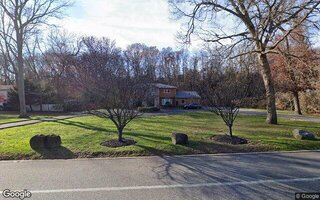 83 Bagatelle Rd, Melville, NY 11747