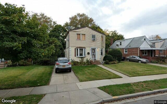 83 Norfolk Dr W, Elmont, NY 11003