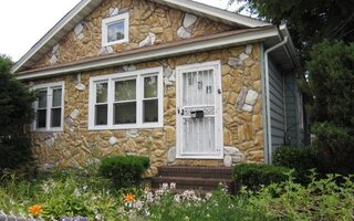84 Hillside Ave, Freeport, NY 11520