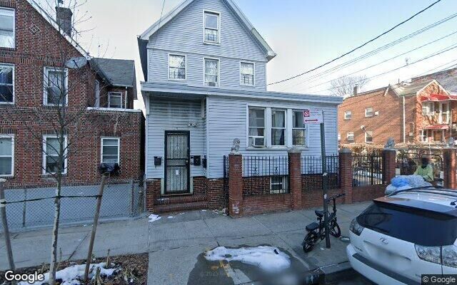 843 E 213th St, Bronx, NY 10467