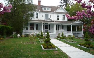 843 Main St, Greenport, NY 11944