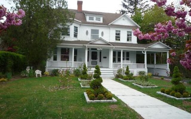 843 Main St, Greenport, NY 11944