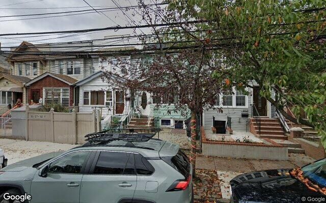 85-27 102nd St, Richmond Hill, NY 11418