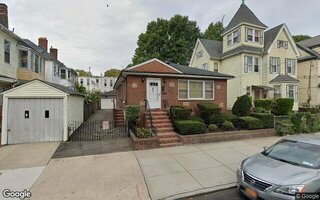 85-36 90th St, Woodhaven, NY 11421