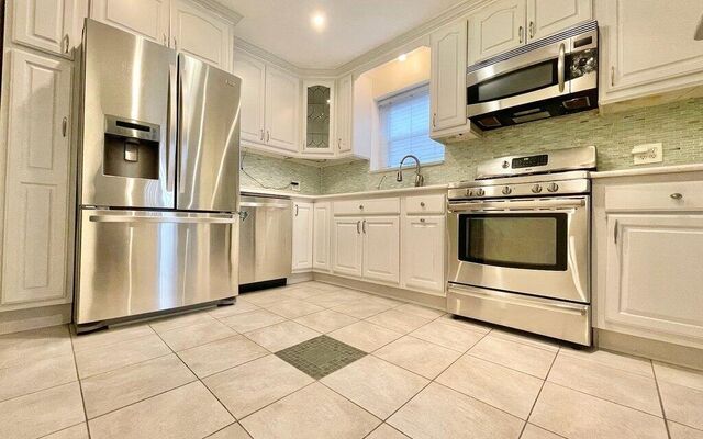 85-46 168th Pl, Jamaica, NY 11432 (Kitchen)