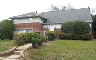 85 Amby Ave, Plainview, NY 11803
