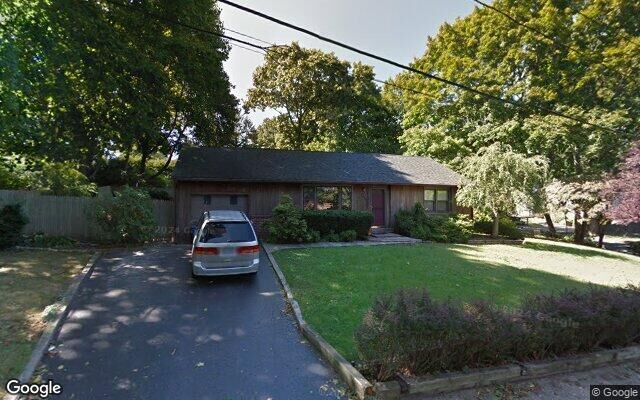 85 Kenneth Ave, Huntington, NY 11743 (House View)