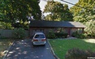 85 Kenneth Ave, Huntington, NY 11743
