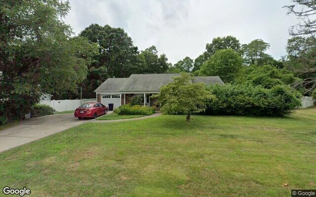 85 Manchester Ln, Stony Brook, NY 11790 (Porch)