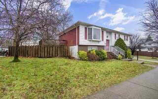 86 Sunset Ave, Staten Island, NY 10314