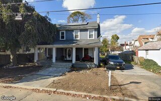 862 Station Pl, Woodmere, NY 11598