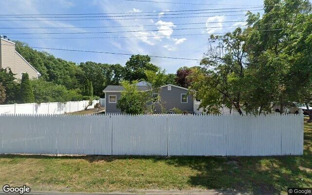 864 Easton St, Ronkonkoma, NY 11779