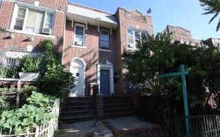 87-03 32nd Ave, East Elmhurst, NY 11369